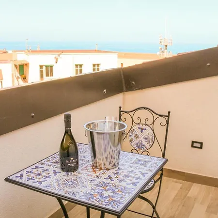 Il Regno Delle Due Sicilie Apartment