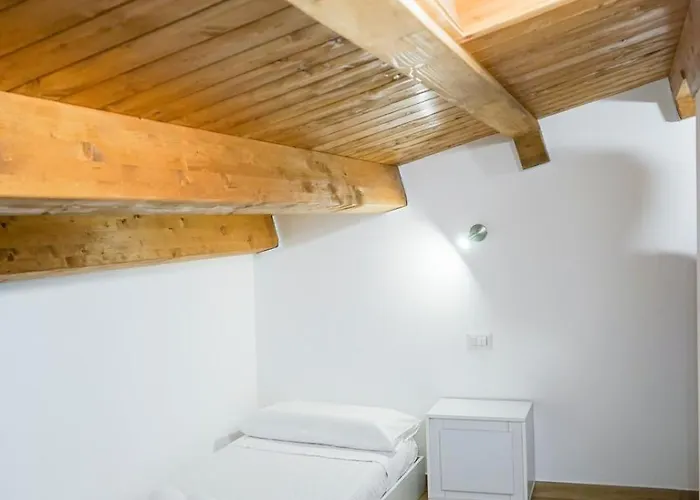 Il Regno Delle Due Sicilie Чефалу